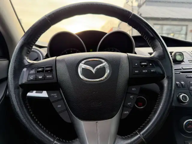 2012 MAZDA MAZDA3 S Grand Touring - Photo 12