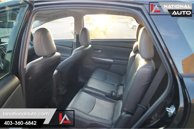 2012 Toyota Prius v Five Hybrid - Photo 9