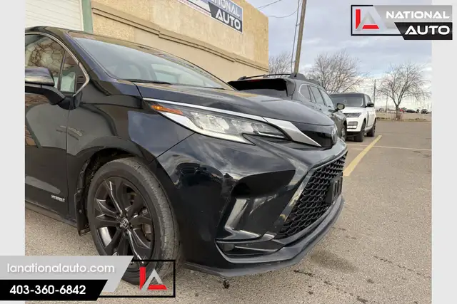 2021 Toyota Sienna XSE Hybrid ACTIVE STATUS!!