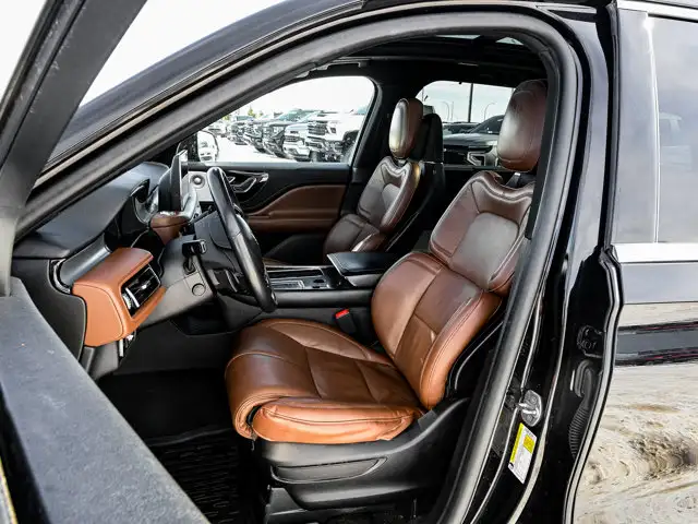 2023 Lincoln Aviator Reserve 201A 3.0L Twin Turbo 6 Passenger - Photo 17