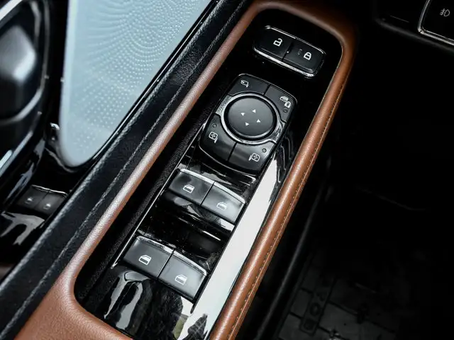 2023 Lincoln Aviator Reserve 201A 3.0L Twin Turbo 6 Passenger - Photo 18
