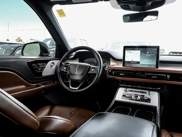 2023 Lincoln Aviator Reserve 201A 3.0L Twin Turbo 6 Passenger - Photo 32