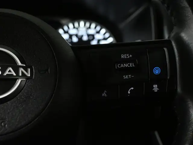 2023 Nissan Rogue SV 360CAM Panoramic Roof Remote Start - Photo 17