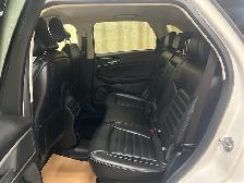 2022 Ford Edge SEL - Photo 11