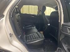 2022 Ford Edge SEL - Photo 13