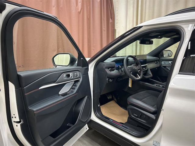 2026 FORD Explorer ST - Photo 10