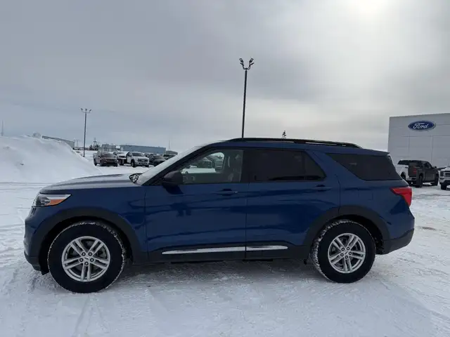 2021 Ford Explorer XLT / LEATHER! / 7 PSNGR! / TOW PKG! / LOW KM - Photo 6