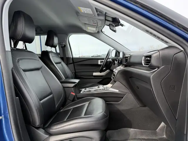 2021 Ford Explorer XLT / LEATHER! / 7 PSNGR! / TOW PKG! / LOW KM - Photo 8