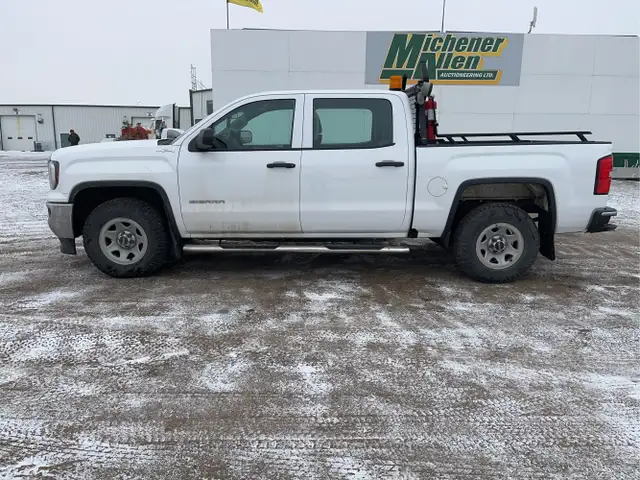2017 GMC Sierra 1500 4X4 - Photo 2