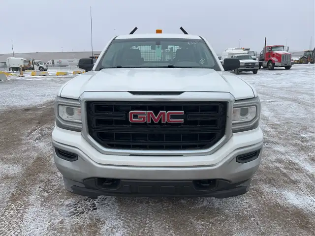 2017 GMC Sierra 1500 4X4 - Photo 9