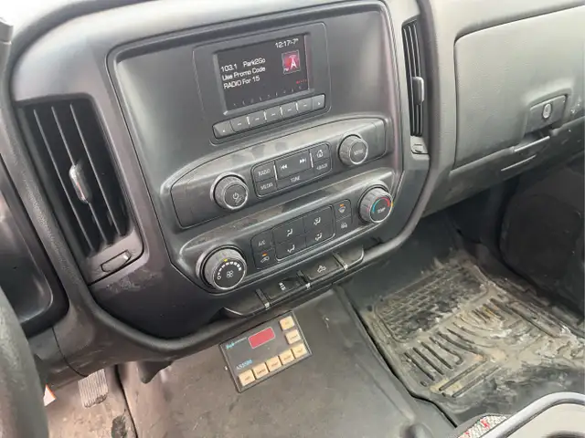 2017 GMC Sierra 1500 4X4 - Photo 17