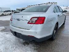 2017 Ford Taurus - Photo 5