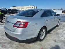 2017 Ford Taurus - Photo 5