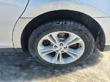 2017 Ford Taurus - Photo 23