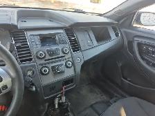 2015 Ford Taurus - Photo 15