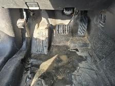 2015 Ford Taurus - Photo 18