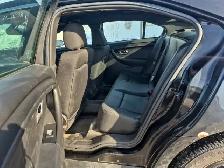 2015 Ford Taurus - Photo 21