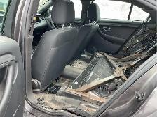 2014 Ford Taurus - Photo 17