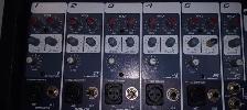 Peavey XR560 Powered Mixer - Photo 2