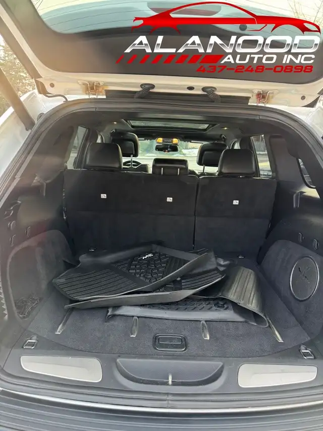 2016 Jeep Grand Cherokee Overland 4dr 4x4 (Certified) - Photo 13