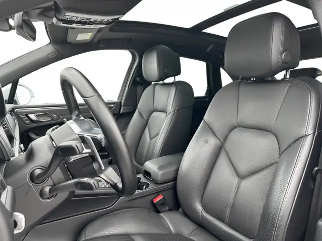 2020 Porsche Macan / AWD - Photo 12