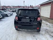 2016 Jeep Renegade Limited 4WD - Photo 4