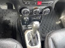 2016 Jeep Renegade Limited 4WD - Photo 13