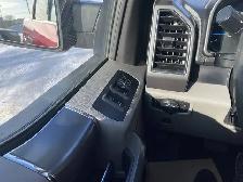 2017 Ford F-150 XLT CREW 4WD 5.0L V8 - Photo 13