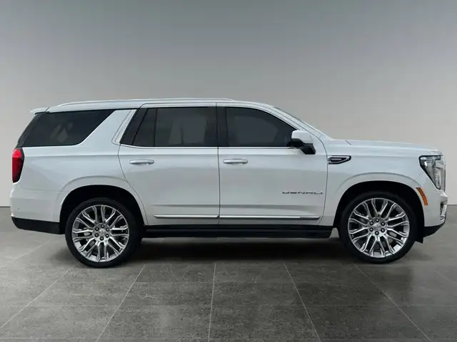 2025 GMC Yukon Denali - Photo 8