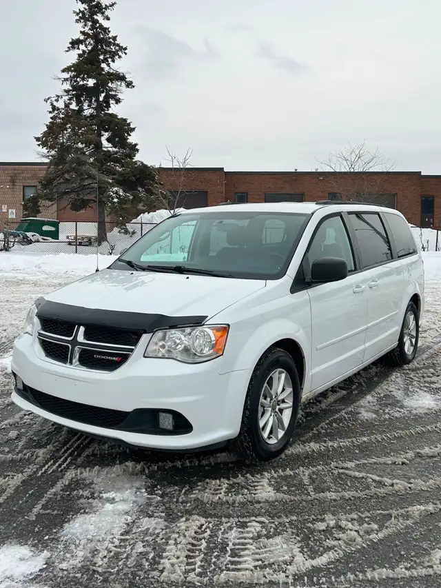 2016 Dodge Grand Caravan SXT, STOW & GO,DVD PKG,NO ACCIDENTS