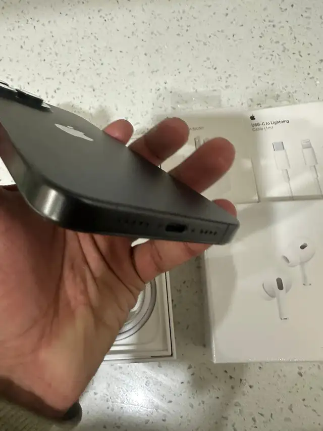 iPhone 15 Pro Max 256gb Unlocked Accessories Pkg/Delivery - Photo 2