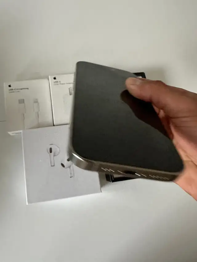 iPhone 16 Pro 256gb Airpods Package/Delivery - Photo 6