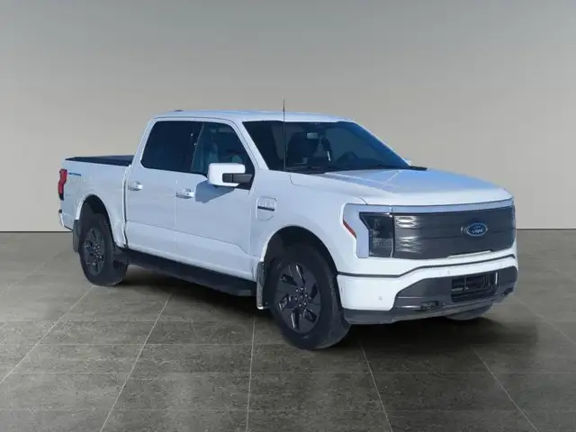 2023 Ford F-150 Lightning LARIAT - Photo 9