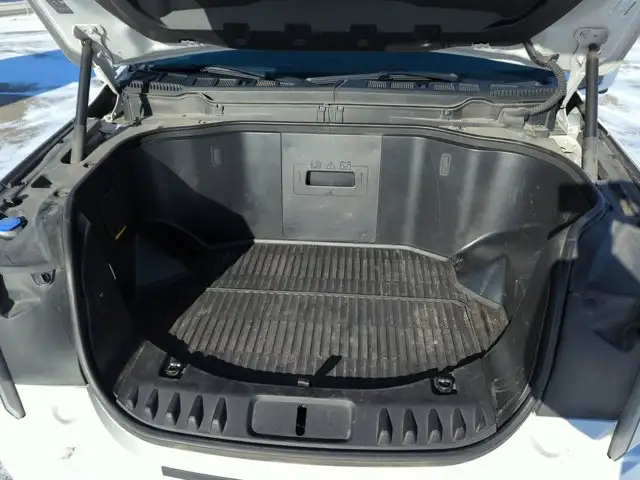 2023 Ford F-150 Lightning LARIAT - Photo 12