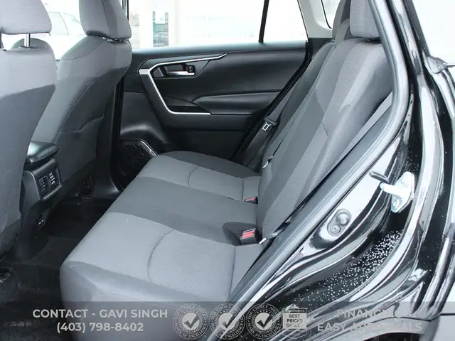 2024 TOYOTA RAV4 | XLE | AWD | SUNROOF | LOADED - Photo 9