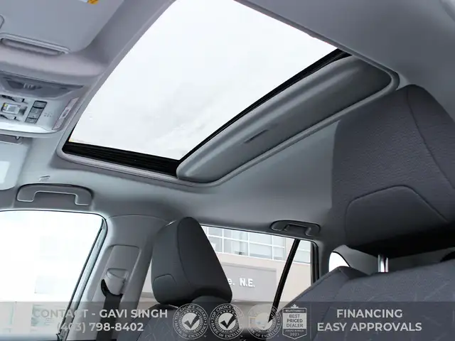 2024 TOYOTA RAV4 | XLE | AWD | SUNROOF | LOADED - Photo 20