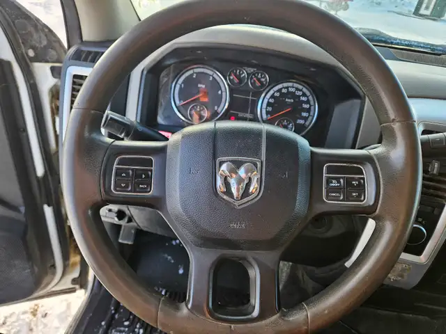 2012 Dodge Ram 3500 - Photo 12