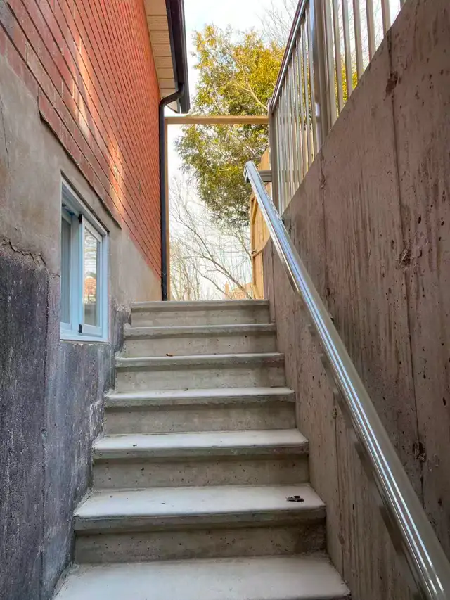 2 Bedrooms   a Den for Rent – Excellent Location! - Photo 6