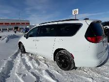 2021 Chrysler Grand Caravan - Photo 3