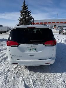 2021 Chrysler Grand Caravan - Photo 4