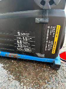 Portable air compressor