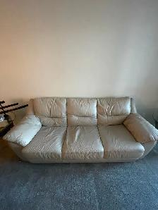 2 couches for sale - Photo 2