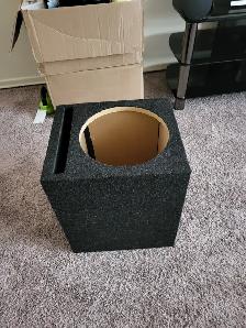 Single 12' ported sub box - Photo 2