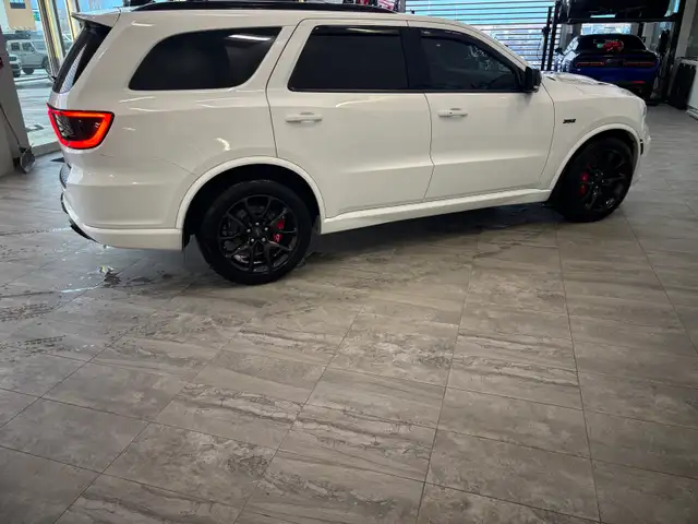 2024 Dodge Durango SRT- only 8400 km - Photo 9