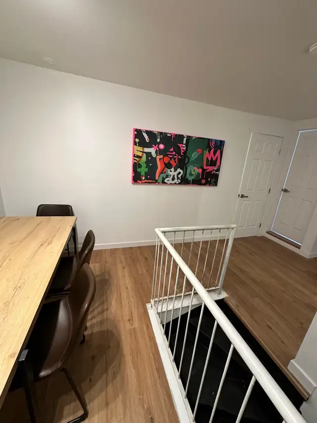 Downtown 3 Bedrooms with 5 Beds - Photo 7