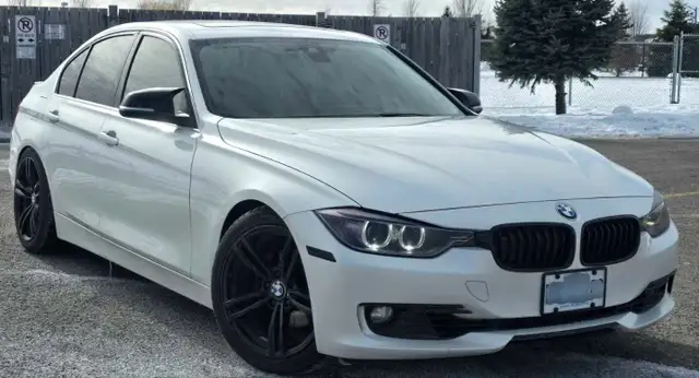 BMW 328i xDrive – FULLY LOADED | CLEAN CARFAX | SAFETIED