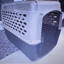 Permate kennel 32 inch 30 -50 pounds  Brand New