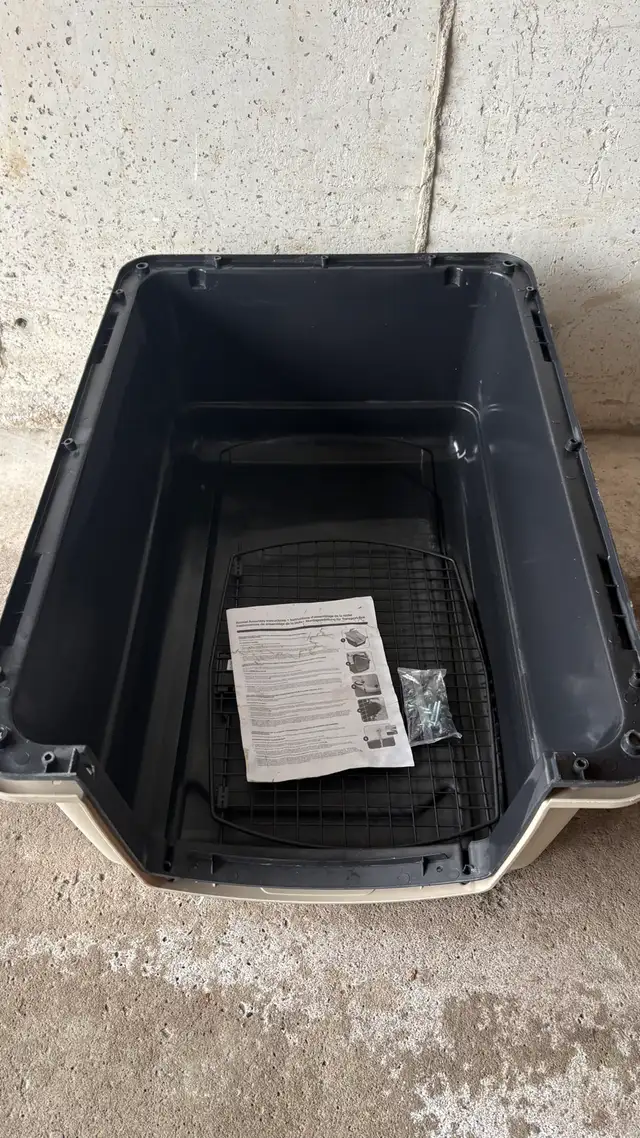 Permate kennel 32 inch 30 -50 pounds  Brand New - Photo 3