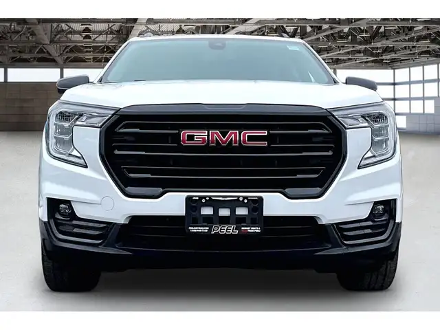 2023 GMC Terrain SLT Elevation | Heated Leather | Panoroof | AWD - Photo 3