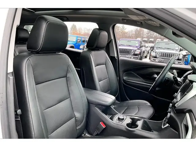 2023 GMC Terrain SLT Elevation | Heated Leather | Panoroof | AWD - Photo 7